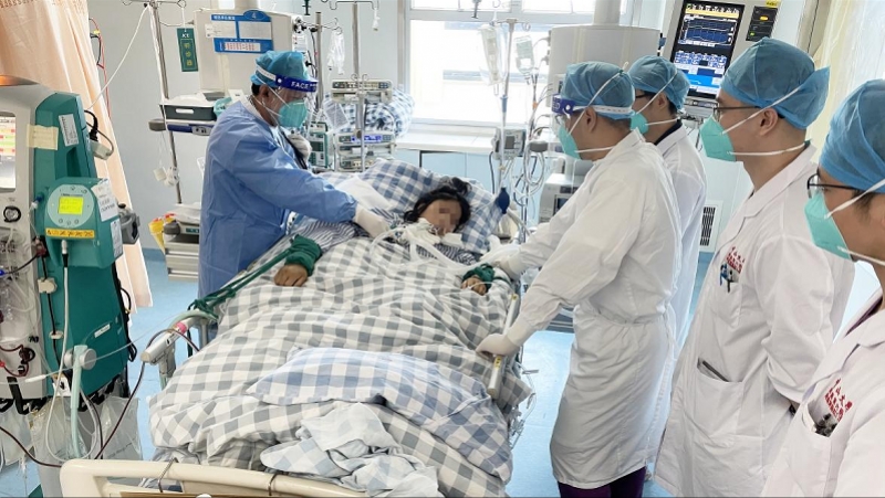 冰箱常见菌肇事,年轻女子吃大量寿司感染沙门氏菌住进ICU